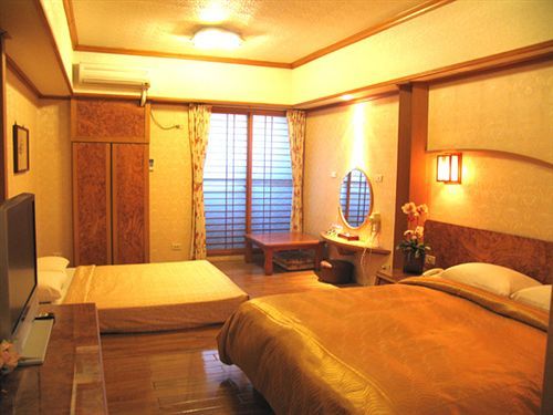 Sin Fu Business Hotel Taichung Exteriör bild